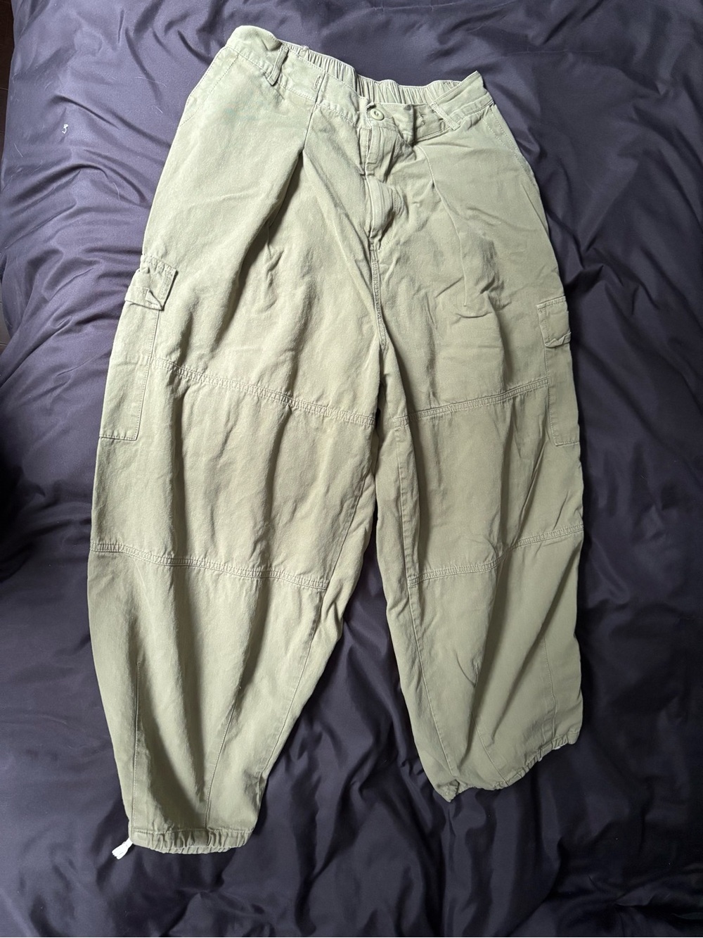 Men's Olive Cargo Pants with Elastic Hem